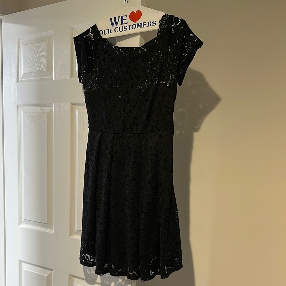 Elegant Black Lace Mini Dress